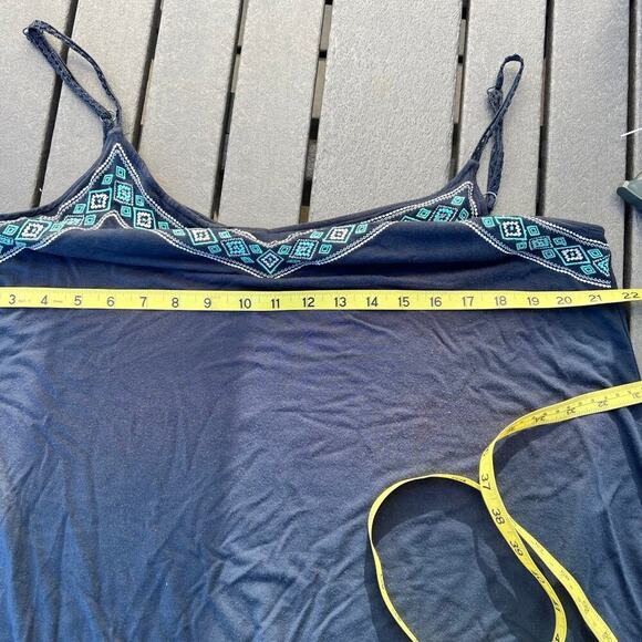 TORRID 1 = 14/16 or 1X women's, navy adjustable straps cami - Picture 4 of 5